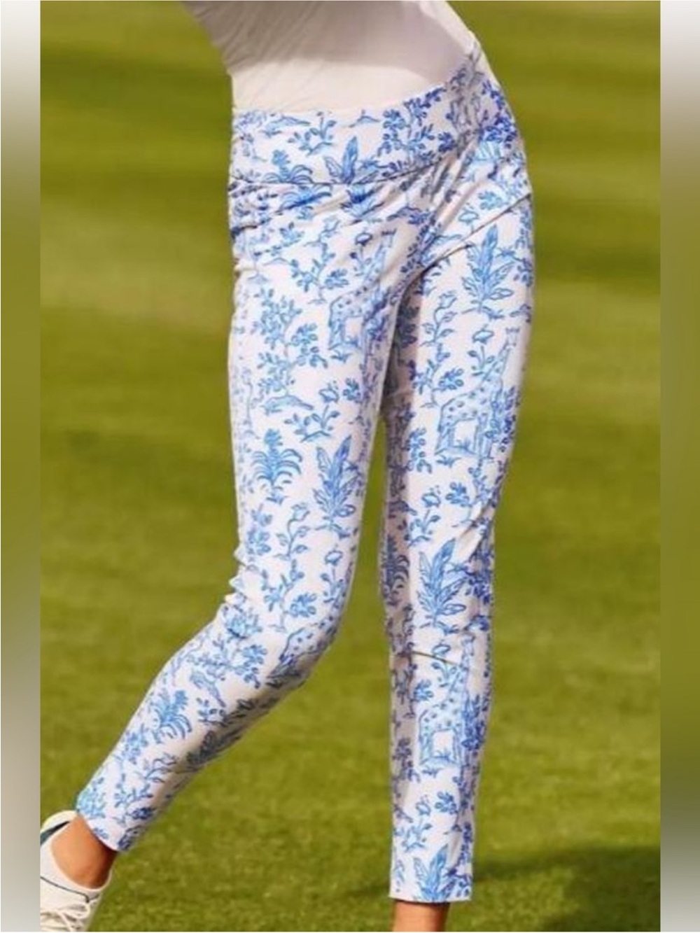 Lilly Pulitzer Luxletic "Resort White Tall Tales" Corso Golf Pants Size 14